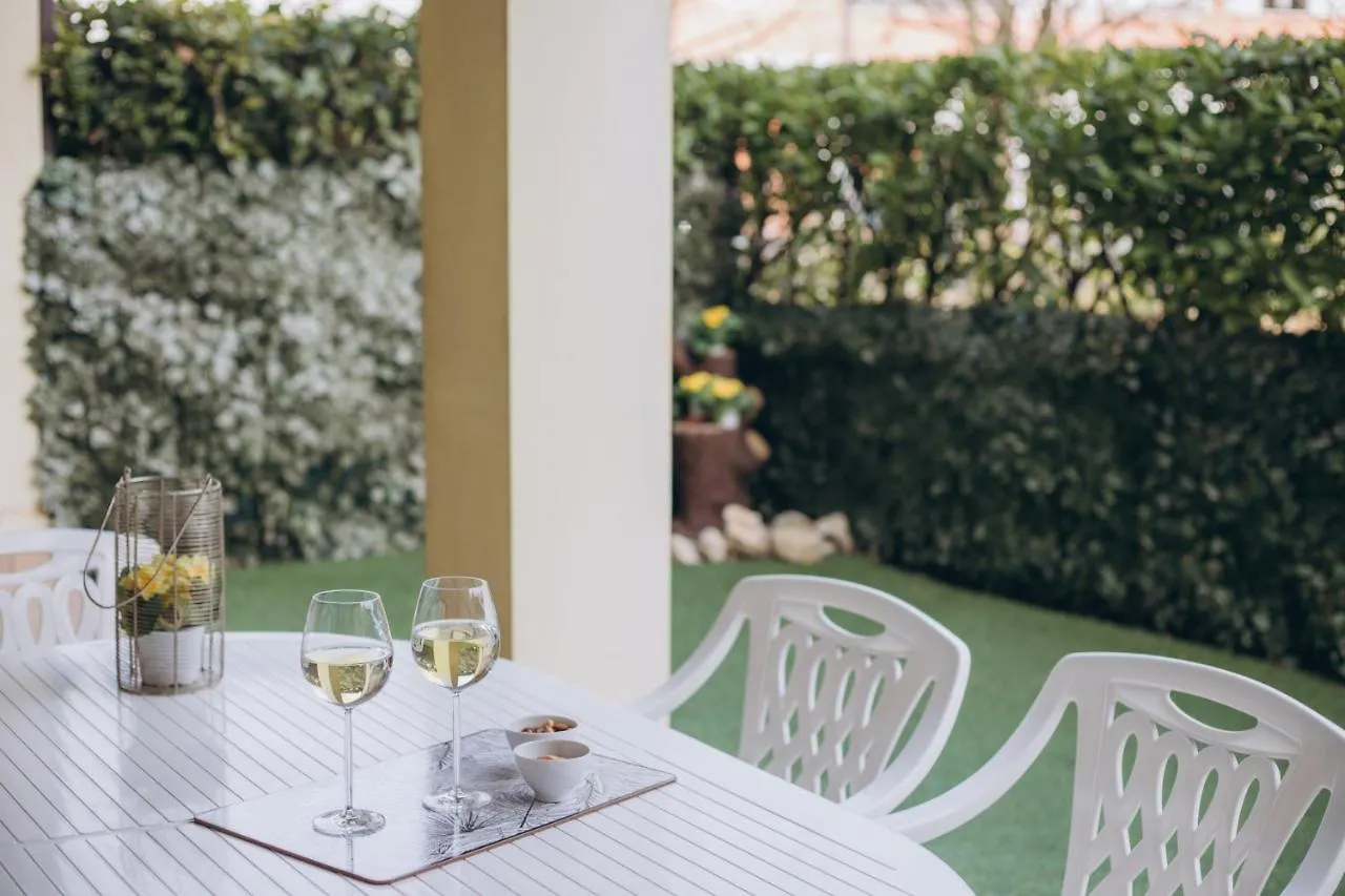 Monica'S Home Desenzano del Garda Apartment