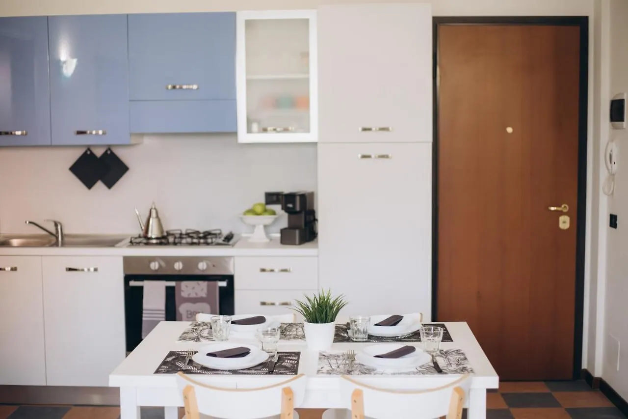 Monica'S Home Desenzano del Garda Italy
