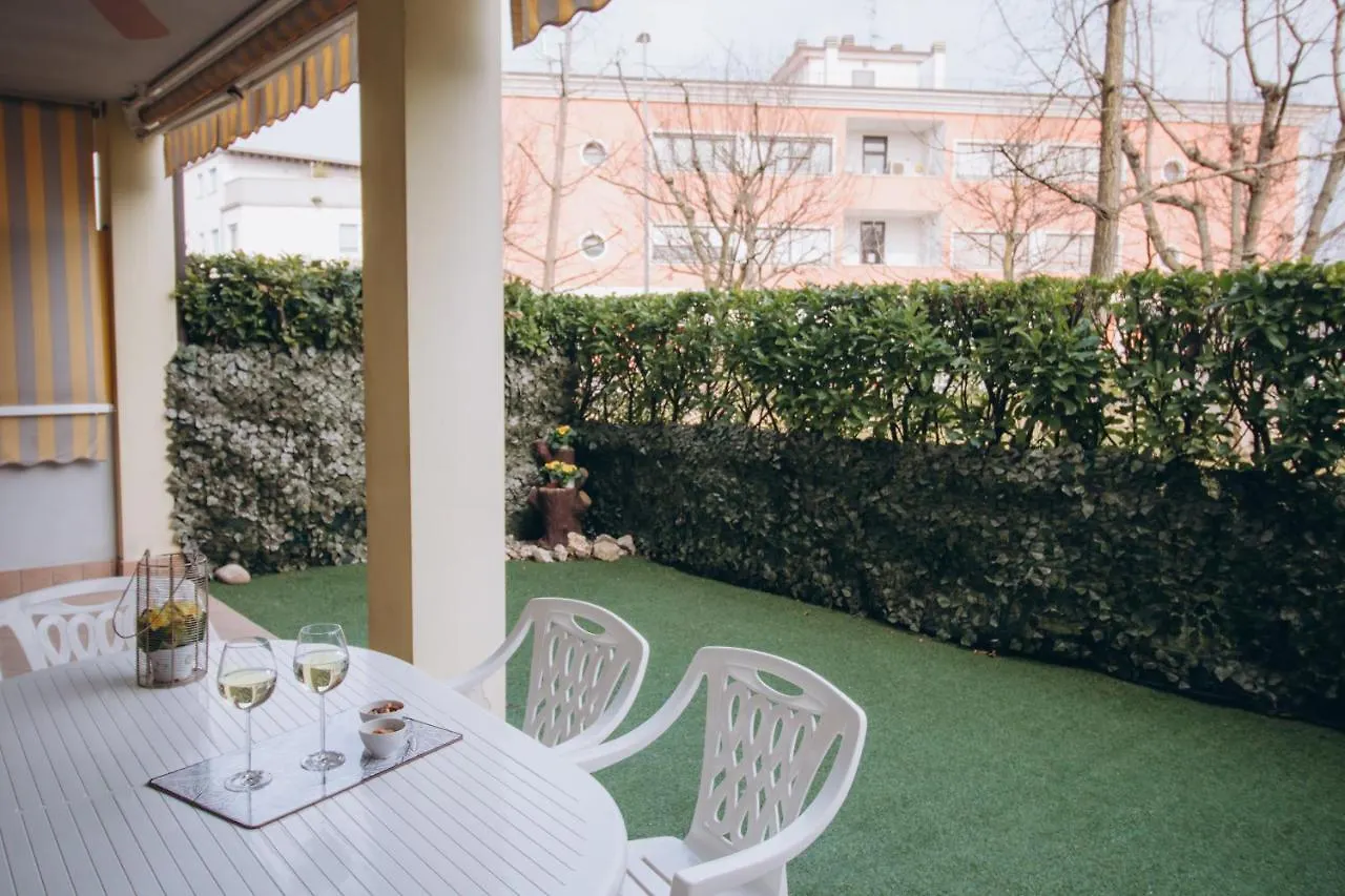 Monica'S Home Desenzano del Garda 0*,  Italy